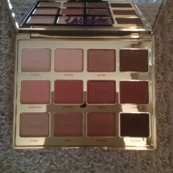 Eyeshadow Palette - Picture 2 of 2